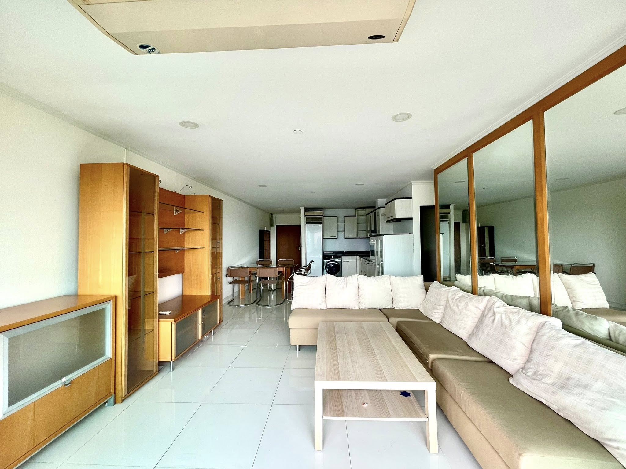 Spacious 2 bed condo at Sathorn Gardens, 94 sqm on 9th floor. Rent ฿40,000/month or buy for ฿11M. Walk to BTS, MRT, Silom & Lumpini Park.