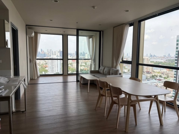 Brand-new 2 bed, 2 bath 90sqm condo at Issara Sathorn for rent ฿75k/month or sale ฿21.9M. River views, modern design, top facilities. Prime Sathorn.