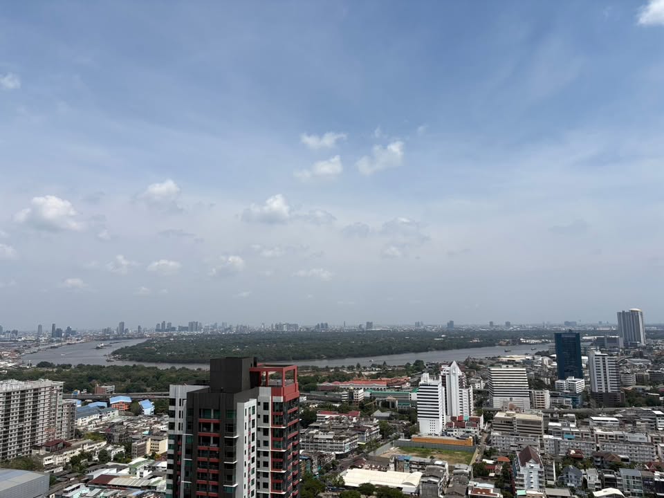 Brand-new 2 bed, 2 bath 90sqm condo at Issara Sathorn for rent ฿75k/month or sale ฿21.9M. River views, modern design, top facilities. Prime Sathorn.