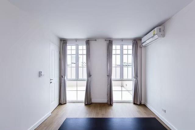 4-Bed 2-Bath 250 sqm Garden Square Sukhumvit 77 Townhome near BTS On Nut for Rent 85,000 THB