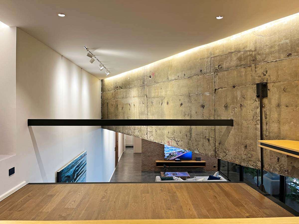 3-Bedroom, 4-Bathroom, 326 sqm Luxury Loft Condo for Sale at The Chocolate Factory, Sukhumvit Soi 24, Near BTS Phrom Phong, Freehold, 43.5M THB