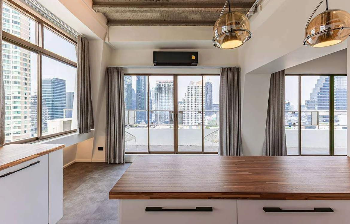 1-BR, 2-Bath, 129 sqm Loft Condo at Diamond Tower Silom-Sathorn, BTS Chong Nonsi – For Sale at ฿15.5M