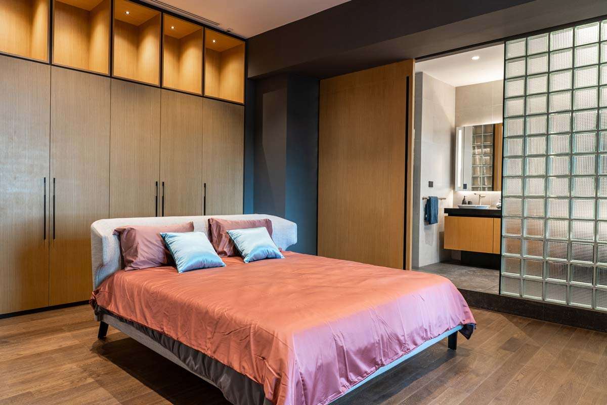 3-Bedroom, 4-Bathroom, 326 sqm Luxury Loft Condo for Sale at The Chocolate Factory, Sukhumvit Soi 24, Near BTS Phrom Phong, Freehold, 43.5M THB