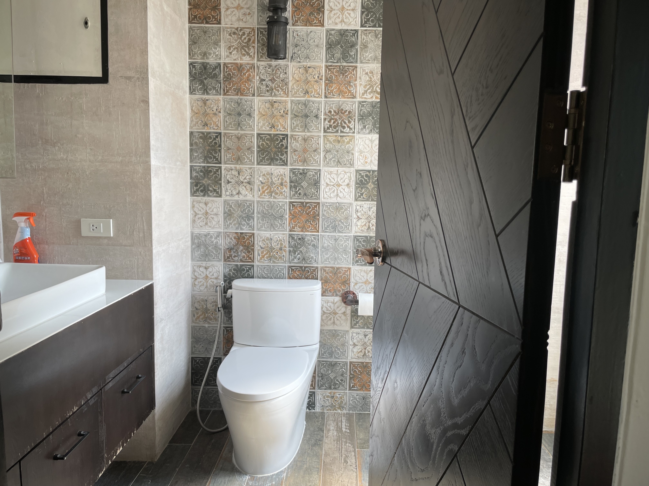 3-Bed, 3-Bath Condo for Sale at Baan Phrompong, 193 sqm, ฿11.5 Million, Near Phrom Phong BTS – Luxury Living in Sukhumvit 39, Bangkok.