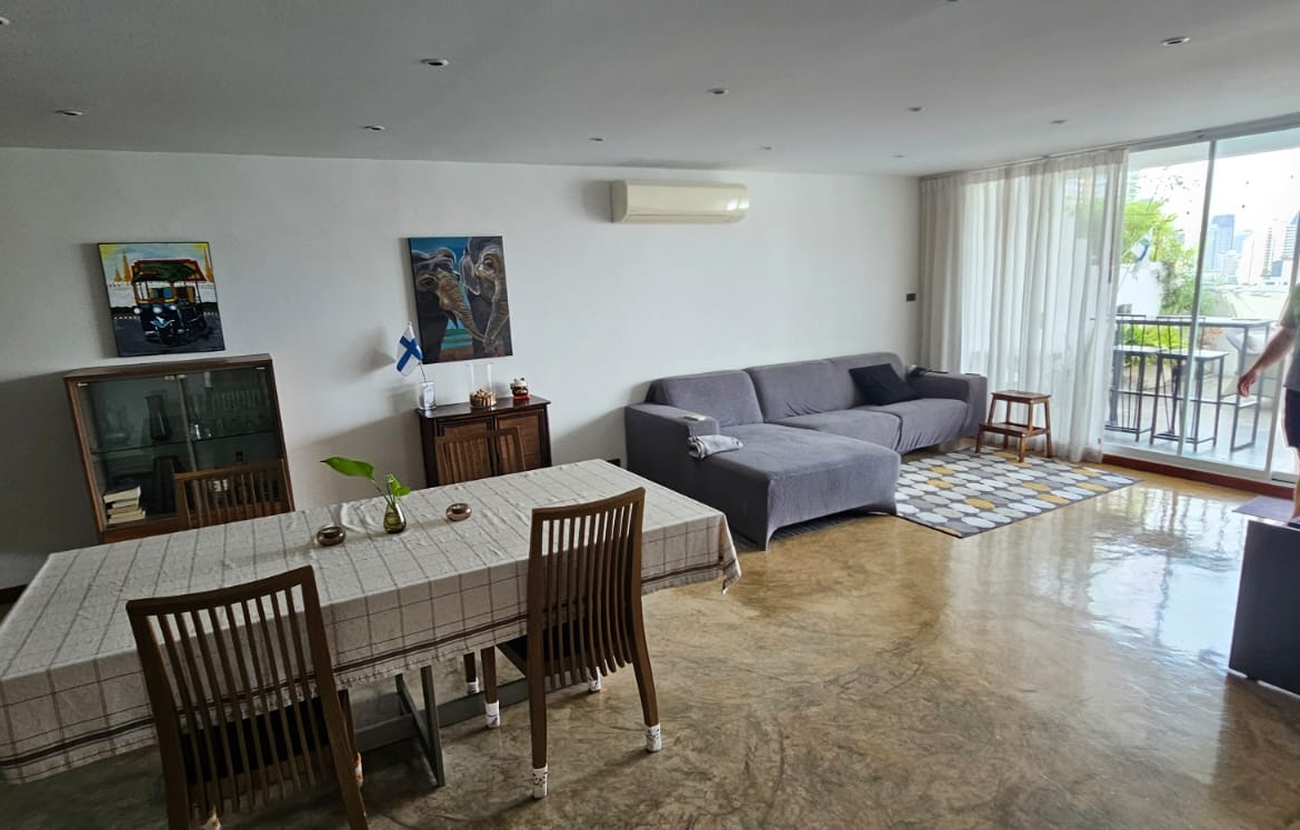 3-Bedroom, 2-Bathroom Condo for Rent, 157 sqm, 62,000 THB/month, DS Tower, Near BTS Phrom Phong