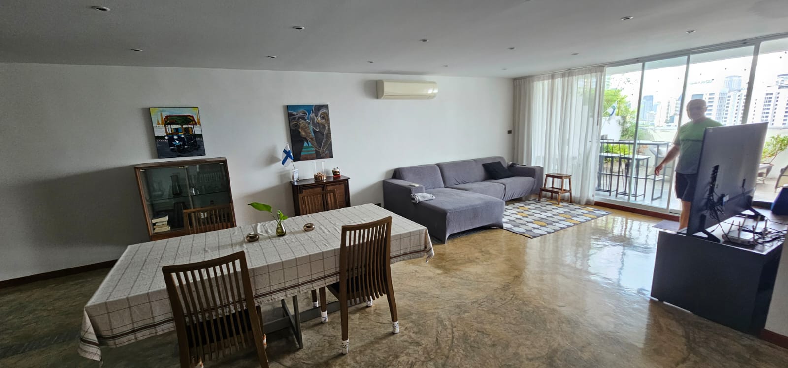 3-Bedroom, 2-Bathroom Condo for Rent, 157 sqm, 62,000 THB/month, DS Tower, Near BTS Phrom Phong