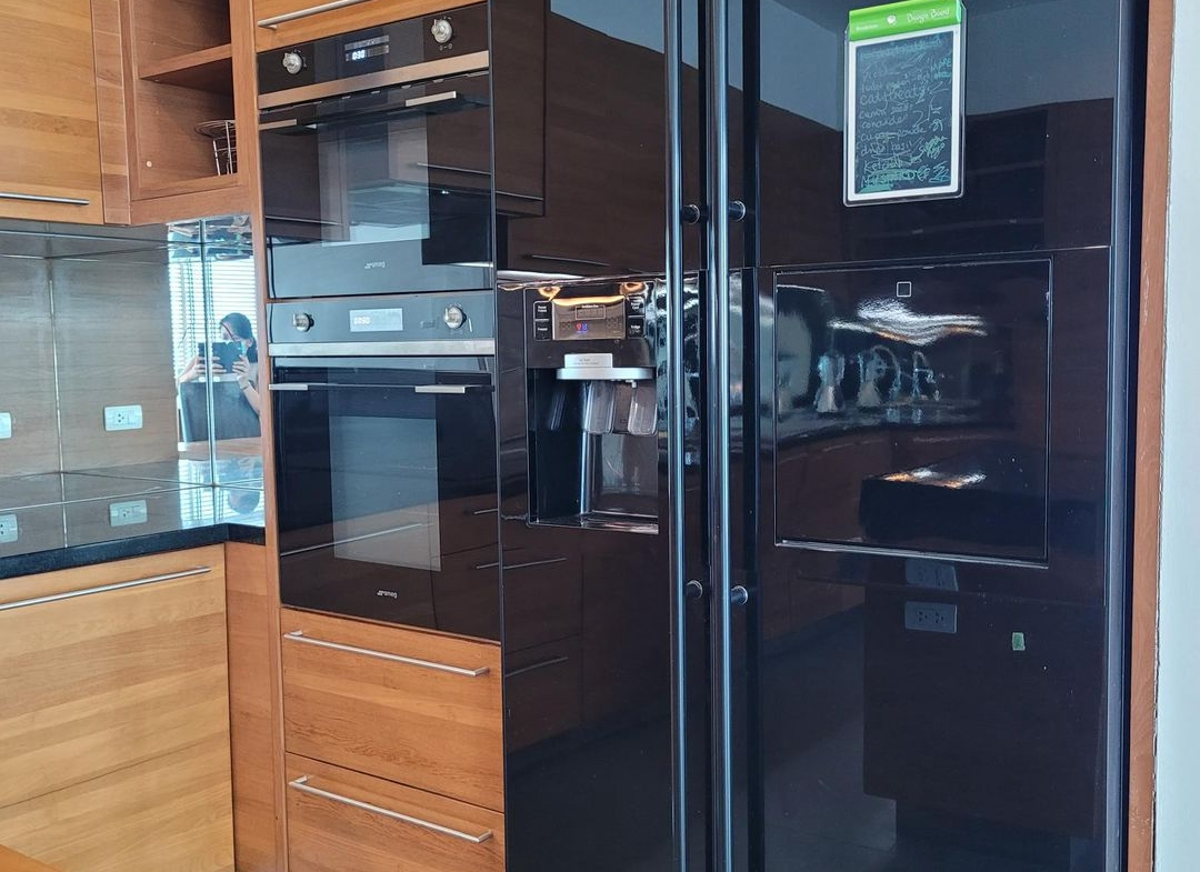 Spacious 4 Bed 4 Bath condo at The Prime 11, Sukhumvit 11. 177 sqm, high floor, fully furnished, just 5 mins from BTS Nana. Rent at 85,000 THB/month.