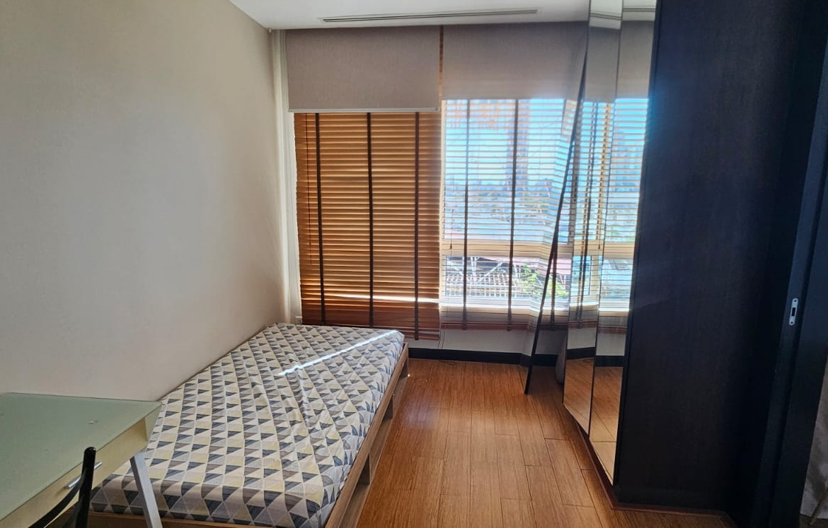 2-Bedroom, 2-Bathroom Condo, 80 sqm for Rent at The Lofts Yennakart – ฿35,000/month – Near BTS Chong Nonsi Station