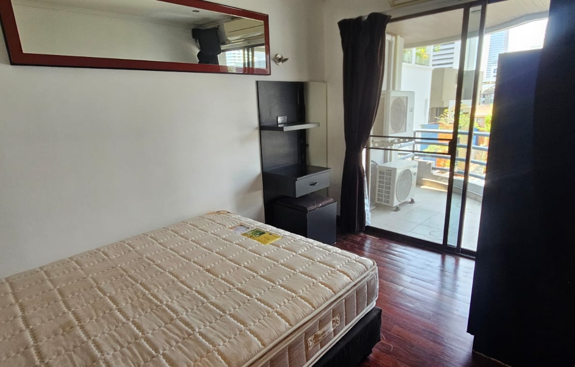 Affordable 2-bedroom condo at Pearl Garden in Sathon. 70 sqm, fully furnished, prime location near BTS. Rent for only THB 30K/month.