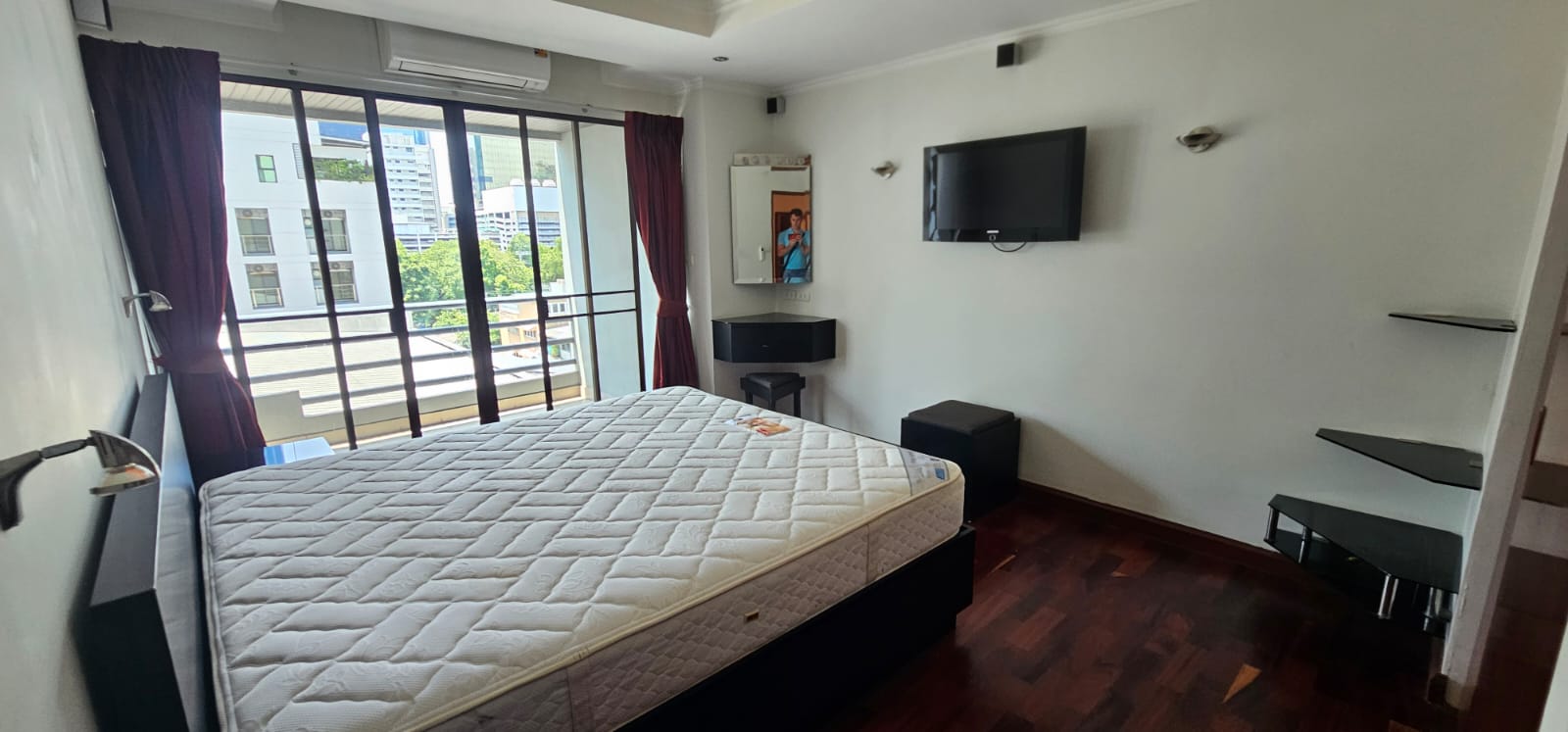 Affordable 2-bedroom condo at Pearl Garden in Sathon. 70 sqm, fully furnished, prime location near BTS. Rent for only THB 30K/month.