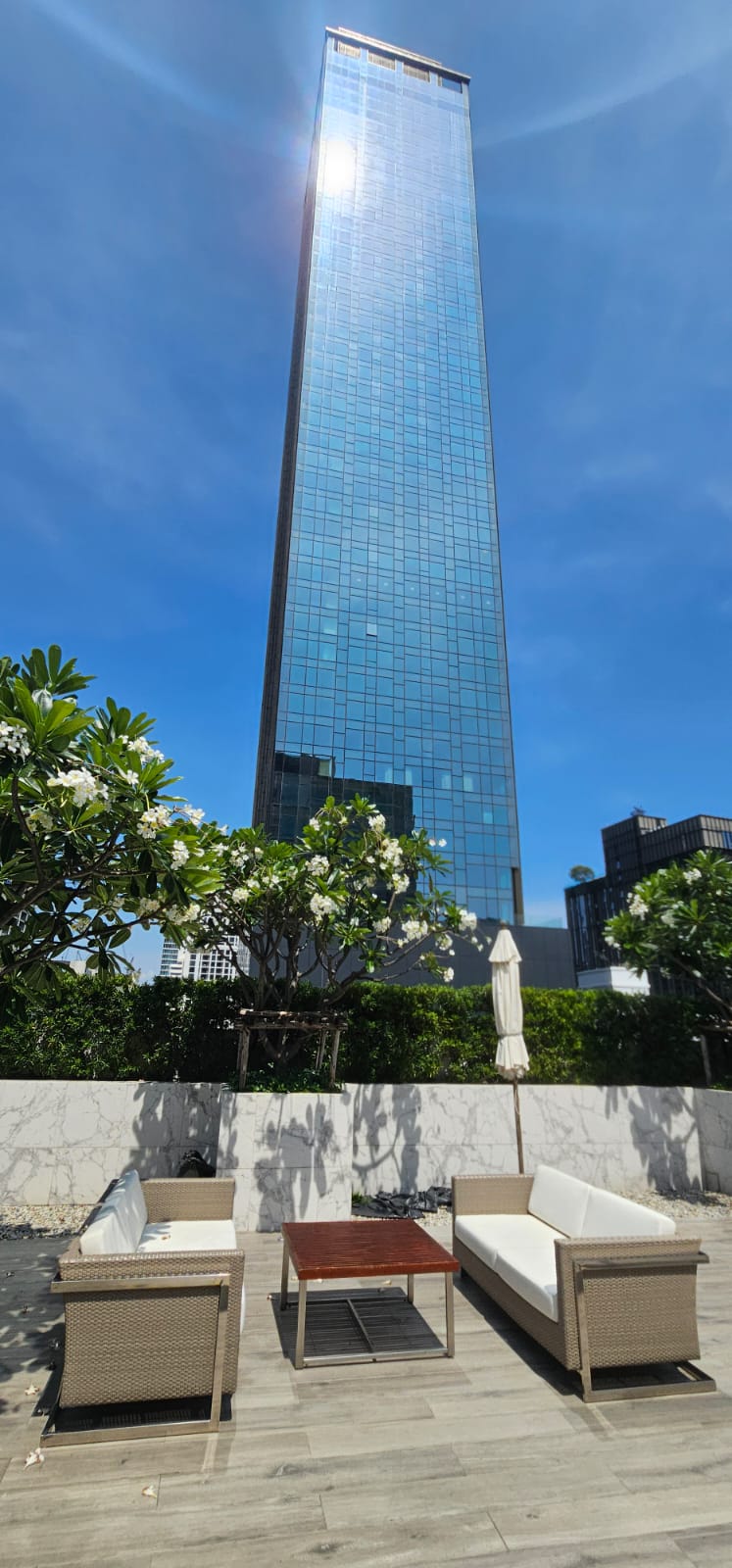 3-Bed 2-Bath 210 sqm Condo for Rent 65,000 THB at Trinity Complex Near BTS Sala Daeng
