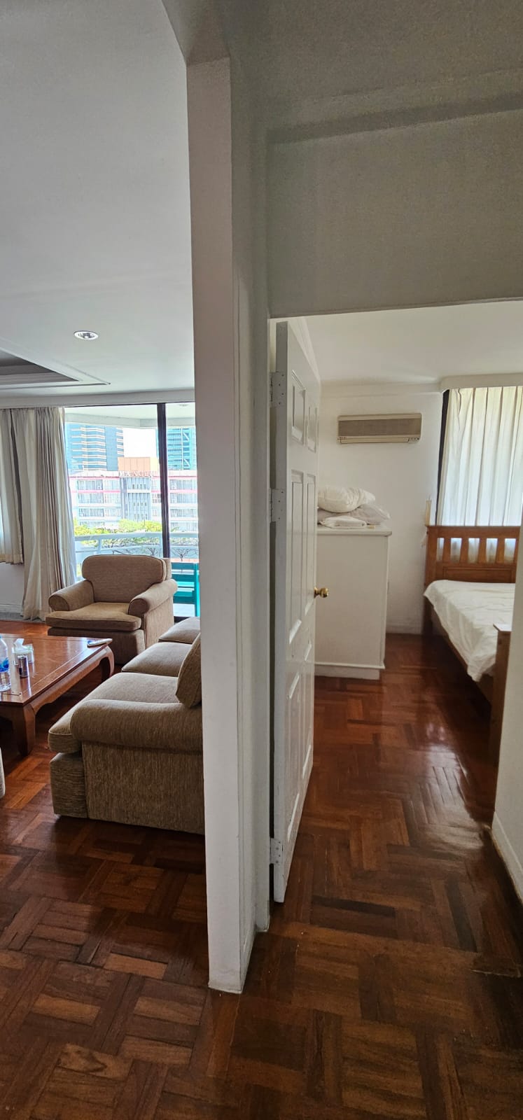 3-Bed 2-Bath 210 sqm Condo for Rent 65,000 THB at Trinity Complex Near BTS Sala Daeng