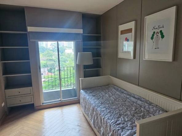 Modern 2-bedroom condo at The Seed Musee Sukhumvit 26, 75sqm, fully furnished, near BTS Phrom Phong. Rent: THB 35,000/month.