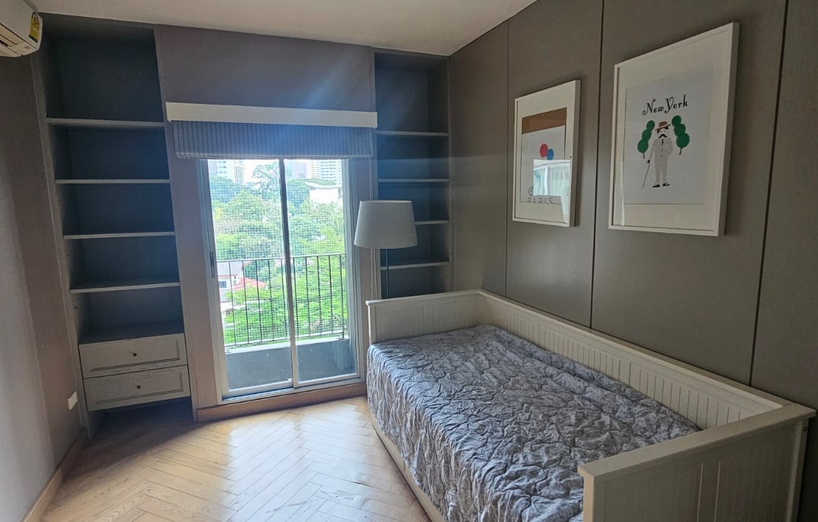 2-Bed 2-Bath 75sqm Condo for Rent at The Seed Musee Sukhumvit 26 near BTS Phrom Phong - 35,000 THB/month