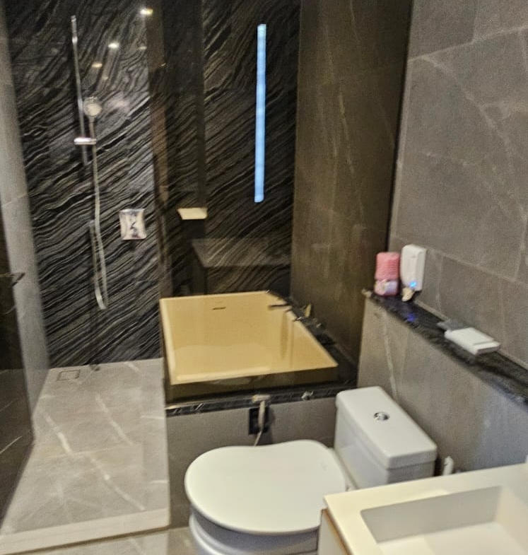1BR 1BA 50sqm Condo for Rent at The Reserve Sukhumvit 61 near BTS Ekkamai – 55,000 THB/month