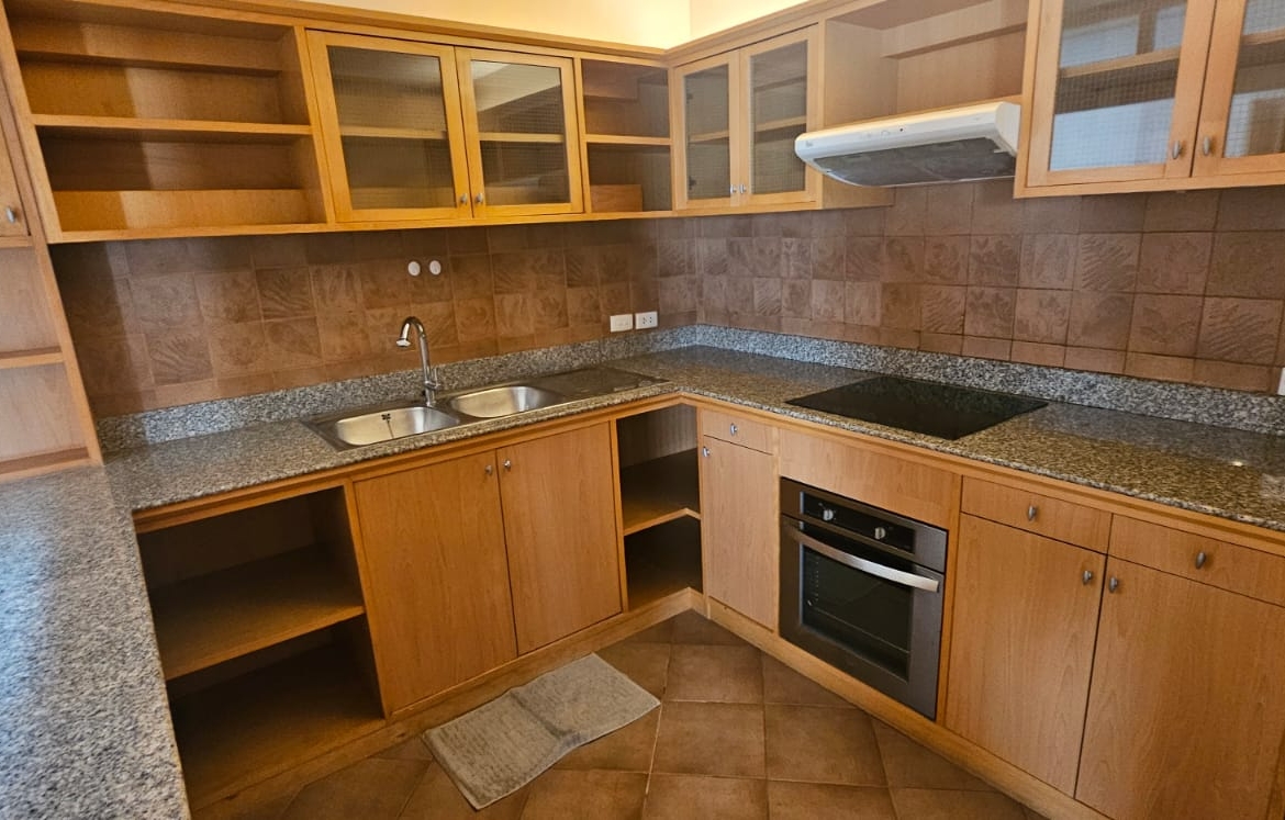3-Bed 2-Bath 185sqm Condo for Rent at Esmeralda near Lumpini MRT - 85,000 THB/month