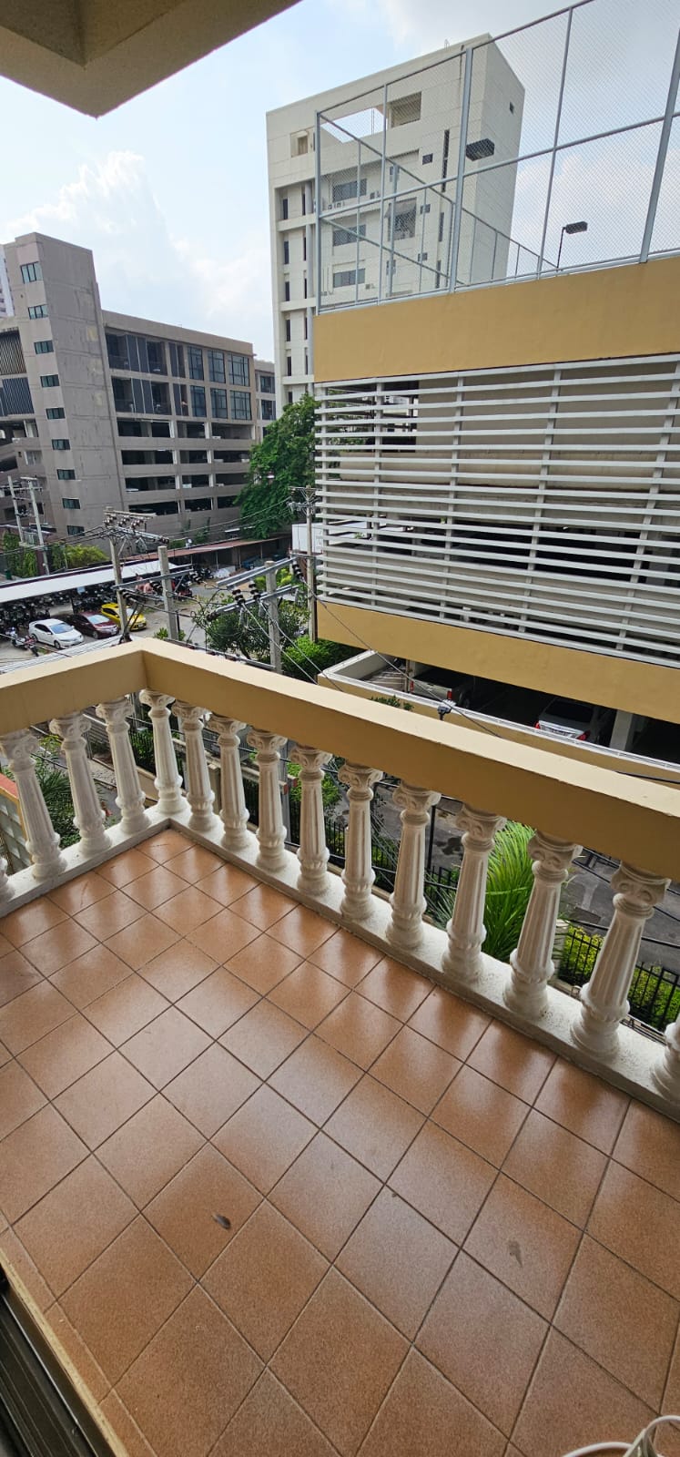 3BR 3BA 180sqm SUK 39 Promsak Mansion Near BTS Phrom Phong Rent 50,000 THB