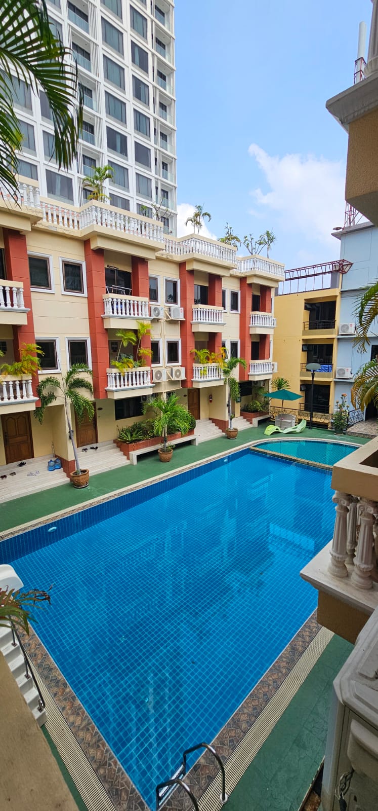 3BR 3BA 180sqm SUK 39 Promsak Mansion Near BTS Phrom Phong Rent 50,000 THB