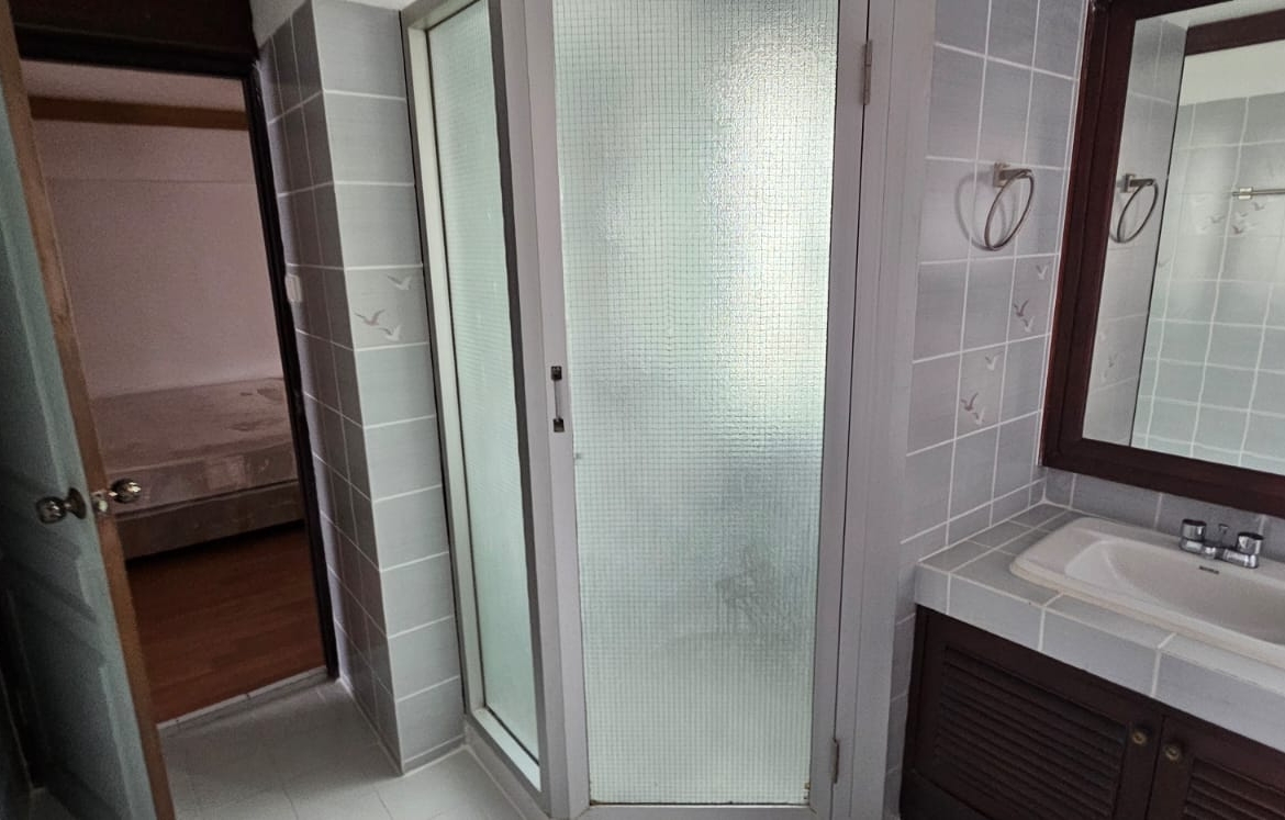 3-Bed 4-Bath 212 sqm Condo for Rent at Yada Residential near Phrom Phong BTS - ฿65,000/Month