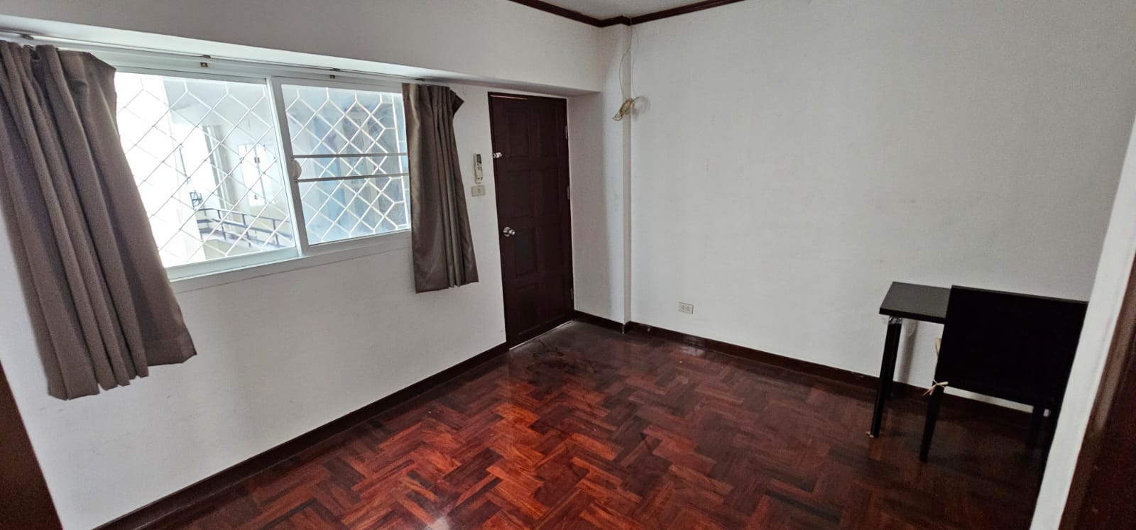 3-Bed 2-Bath 160sqm Siam Penthouse 1 Condo Near BTS Nana for Rent 45,000 THB