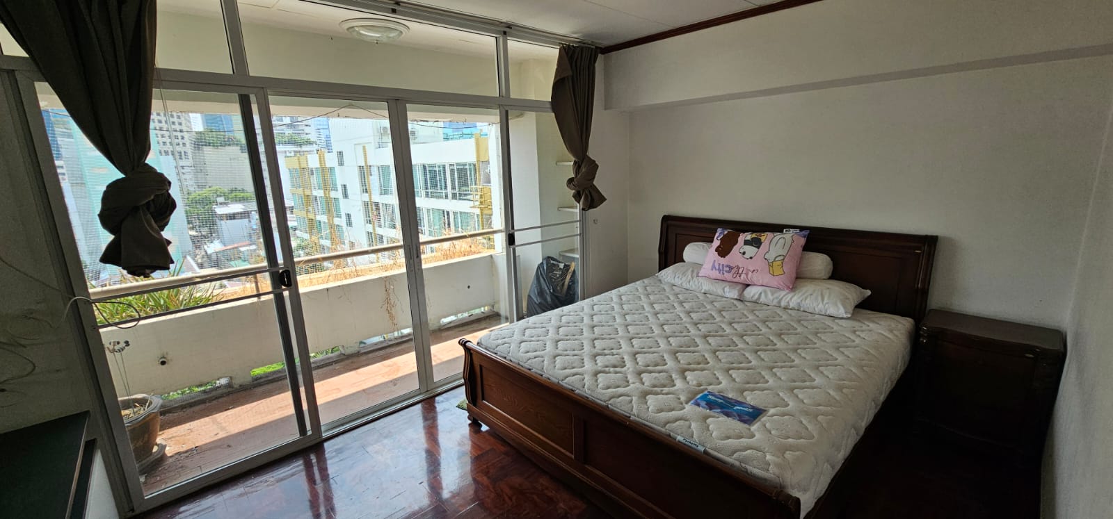 3-Bed 2-Bath 160sqm Siam Penthouse 1 Condo Near BTS Nana for Rent 45,000 THB