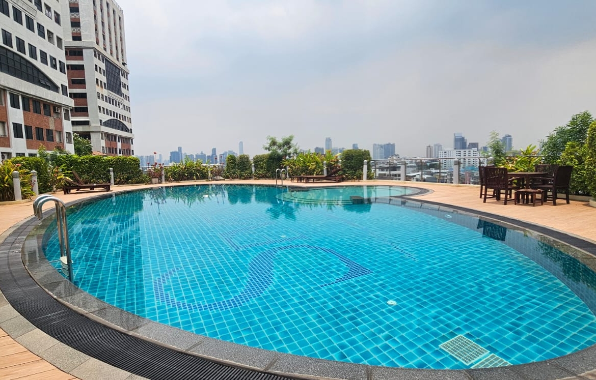 2-Bedroom, 2-Bathroom Duplex, 200 sqm for Rent at Seven Place Residences – ฿75,000/month – Near BTS Phra Khanong & Ekkamai