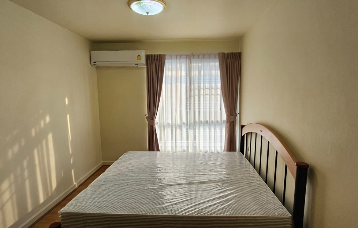 2-Bedroom, 2-Bathroom Condo, 100 sqm for Rent at Bangkok Gardens – ฿35,000/month – Near BTS Chong Nonsi