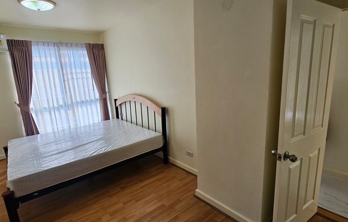 2-Bedroom, 2-Bathroom Condo, 100 sqm for Rent at Bangkok Gardens – ฿35,000/month – Near BTS Chong Nonsi