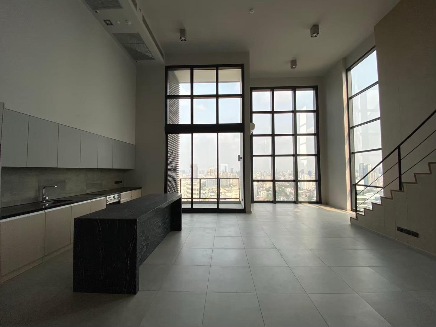 3-Bedroom, 2-Bathroom Duplex Condo, 145 sqm for Rent at The Lofts Asoke – ฿140,000/month – Near BTS Asoke & MRT Phetchaburi