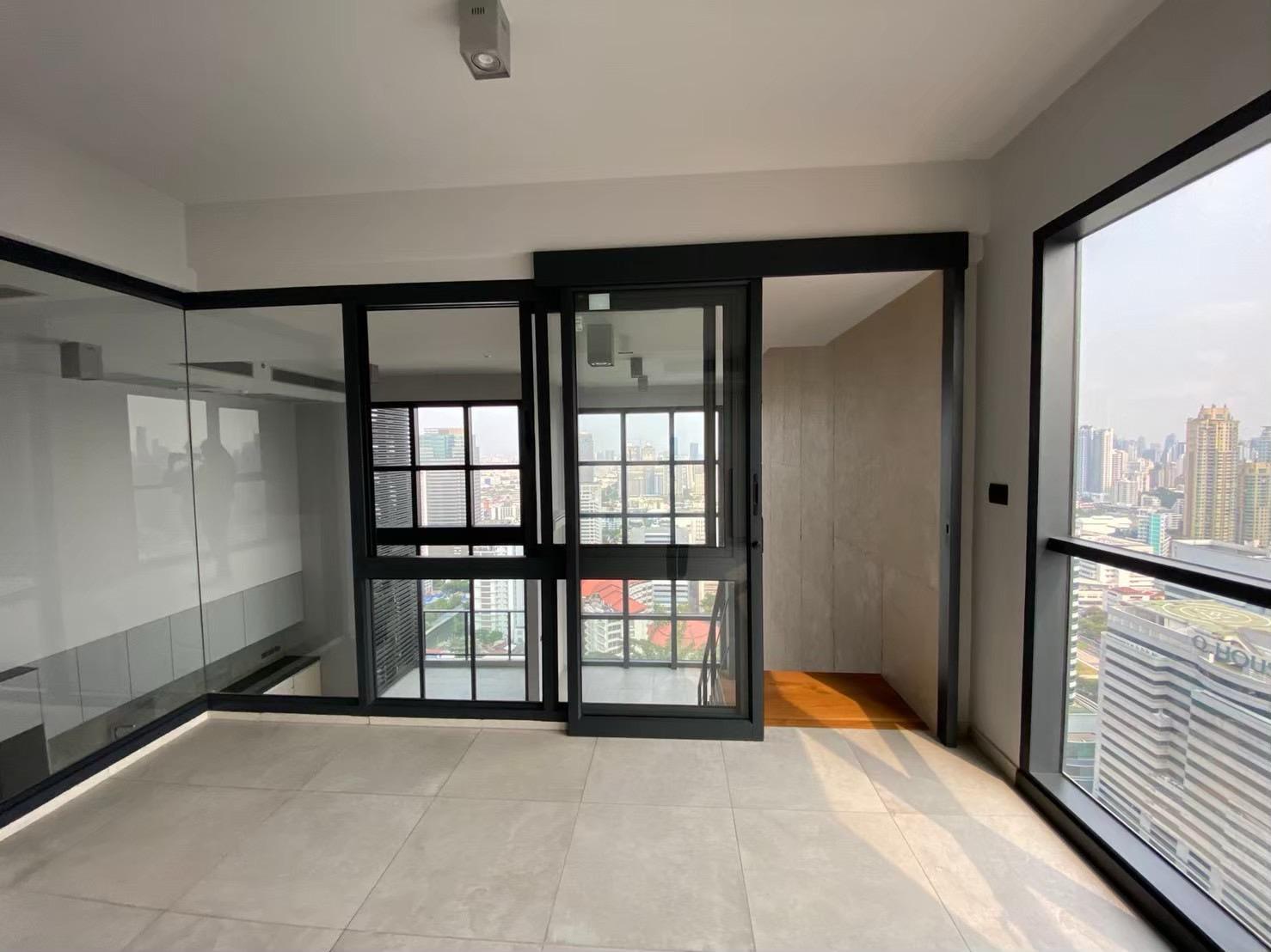 3-Bedroom, 2-Bathroom Duplex Condo, 145 sqm for Rent at The Lofts Asoke – ฿140,000/month – Near BTS Asoke & MRT Phetchaburi