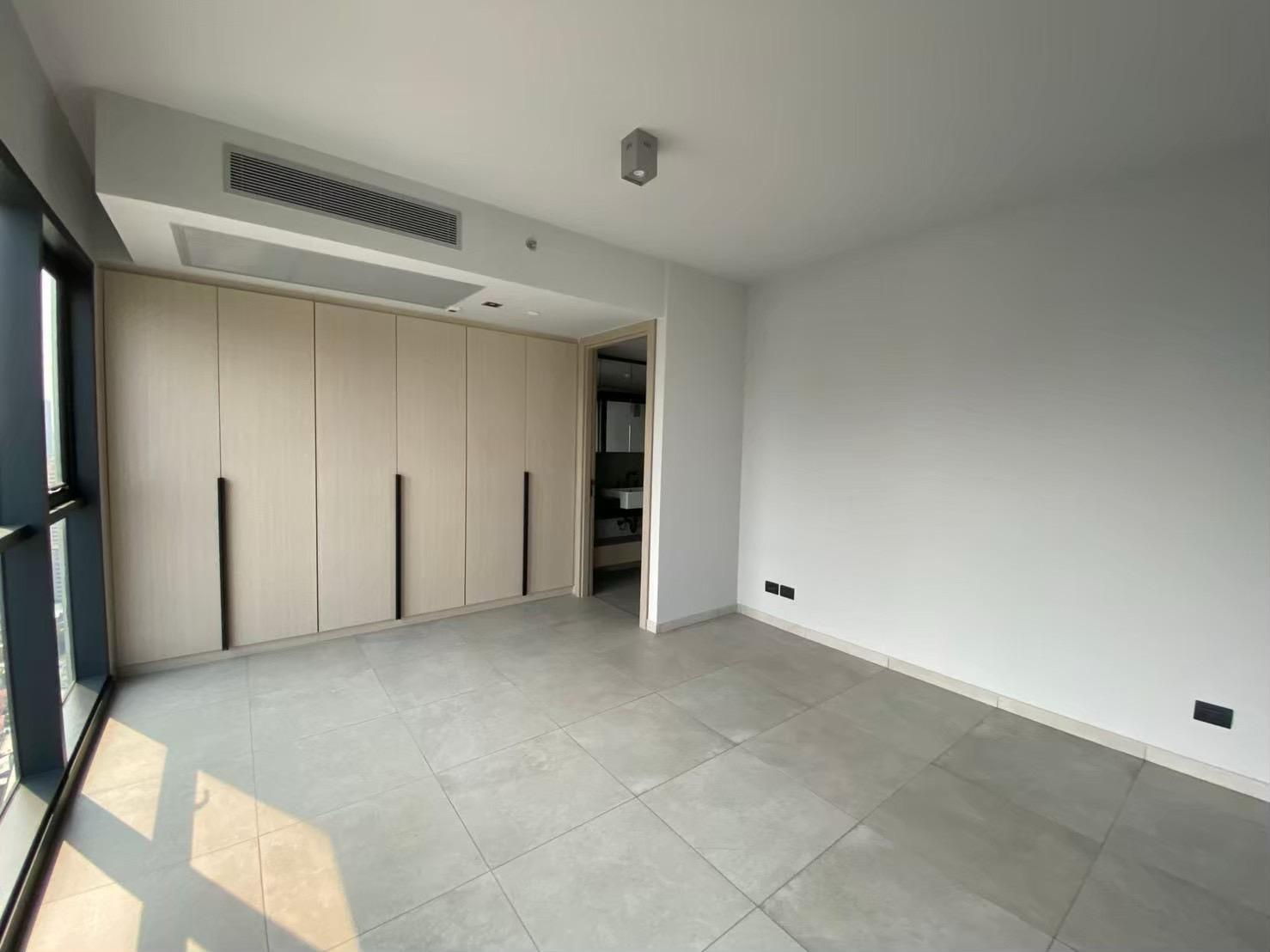 3-Bedroom, 2-Bathroom Duplex Condo, 145 sqm for Rent at The Lofts Asoke – ฿140,000/month – Near BTS Asoke & MRT Phetchaburi