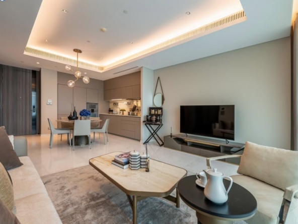 1-Bed 1-Bath 87 sqm Condo at SINDHORN TONSON – THB 140K/Month – Near BTS Chit Lom & MRT Silom – Ultra-Luxury with Lumpini Park Views