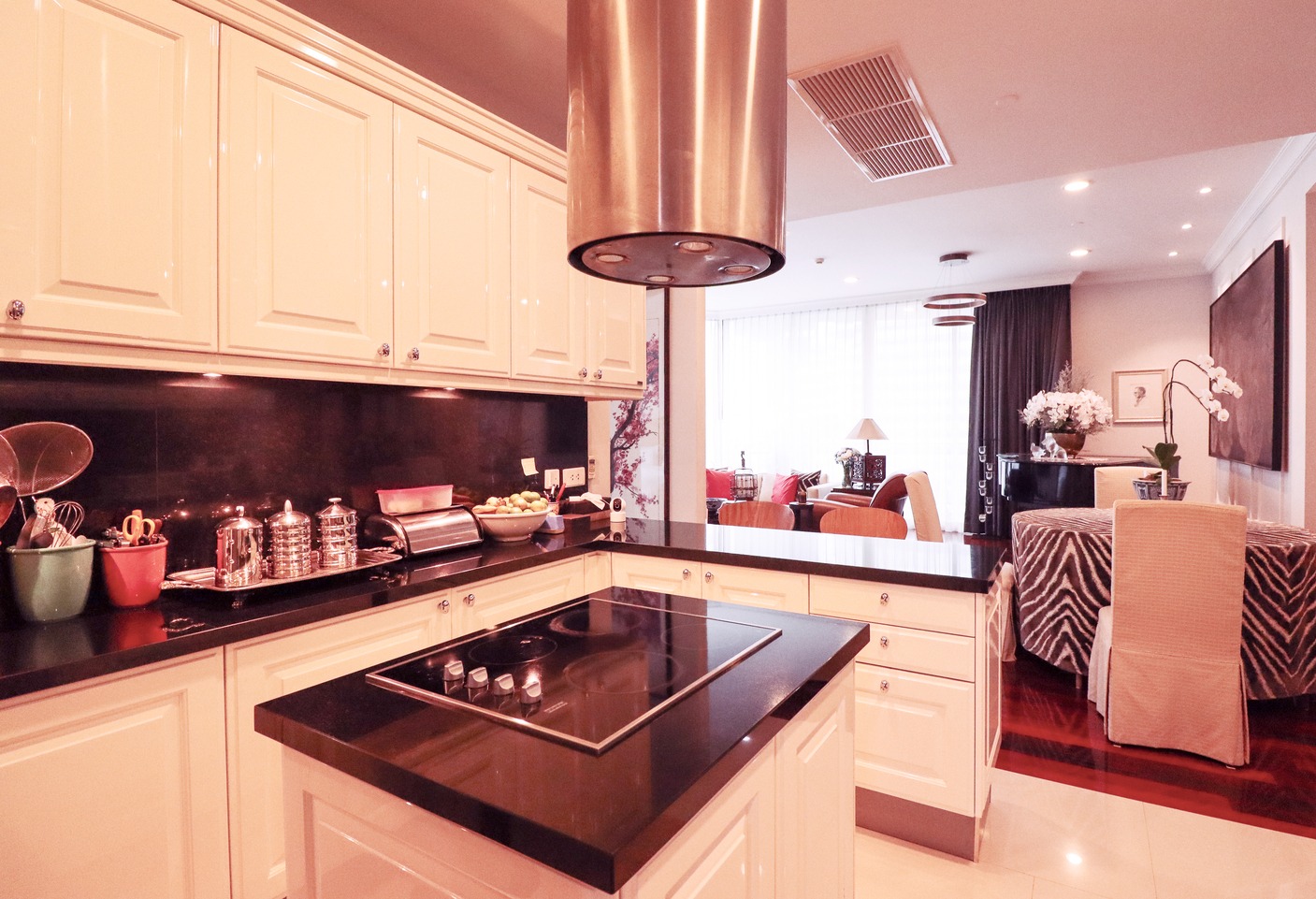 3-Bed 3-Bath 177.91 sqm Condo at Royce Private Residences Sukhumvit 31 – THB 38M – Near BTS Asok & MRT Sukhumvit