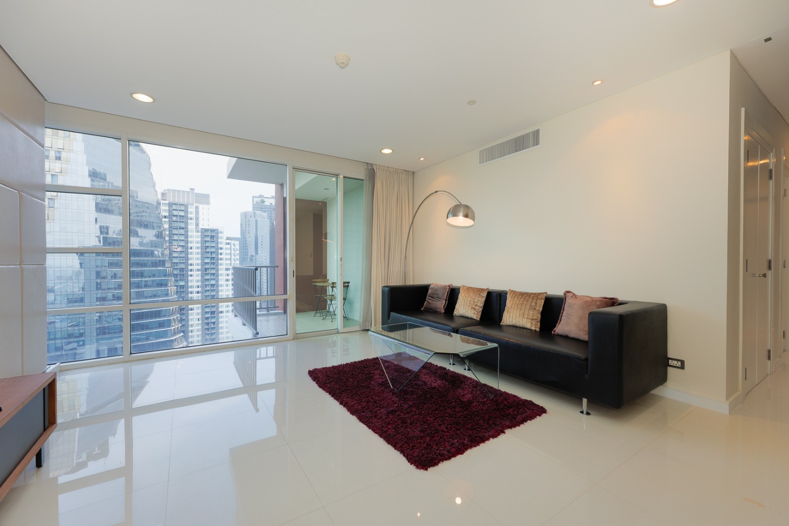 3-Bed 3-Bath 132.02 sqm Condo at Fullerton Sukhumvit – THB 21.9M – Near BTS Ekkamai & Thong Lo – Freehold with Foreign Quota