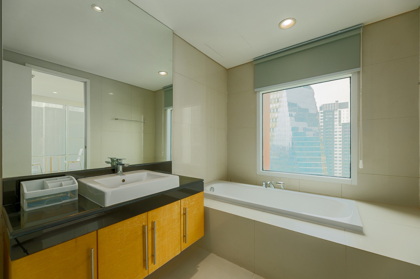 3-Bed 3-Bath 132.02 sqm Condo at Fullerton Sukhumvit – THB 21.9M – Near BTS Ekkamai & Thong Lo – Freehold with Foreign Quota