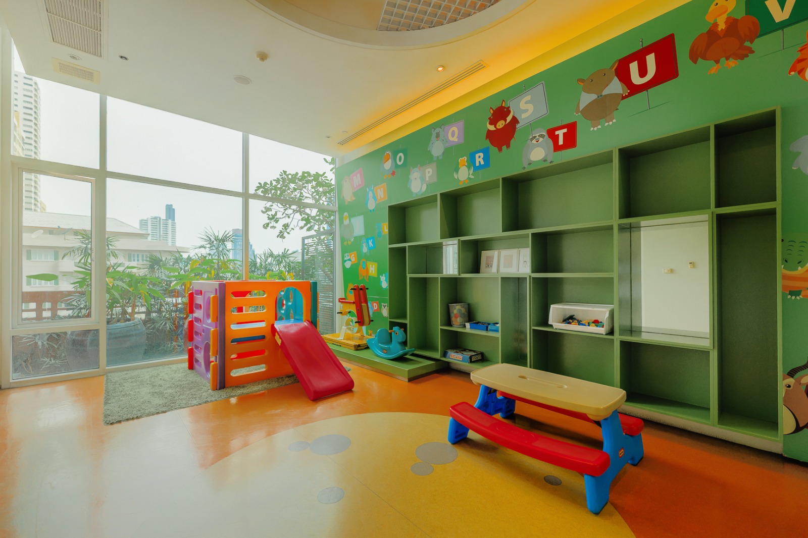 3-Bed 3-Bath 132.02 sqm Condo at Fullerton Sukhumvit – THB 21.9M – Near BTS Ekkamai & Thong Lo – Freehold with Foreign Quota