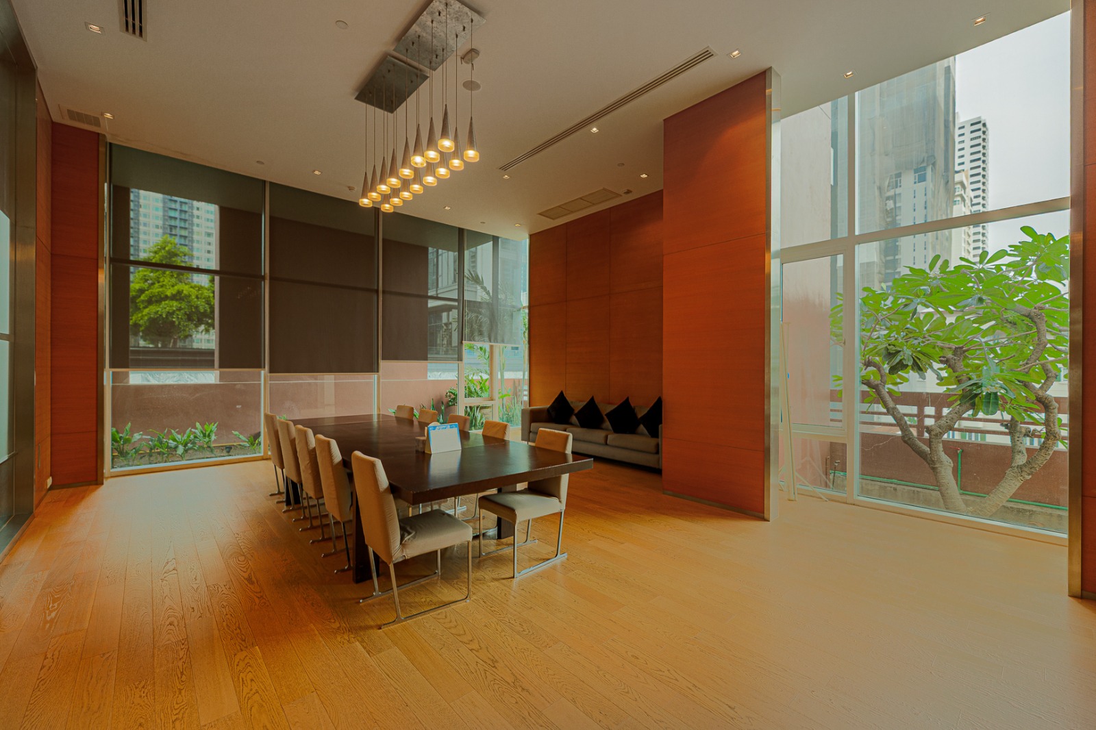 3-Bed 3-Bath 132.02 sqm Condo at Fullerton Sukhumvit – THB 21.9M – Near BTS Ekkamai & Thong Lo – Freehold with Foreign Quota