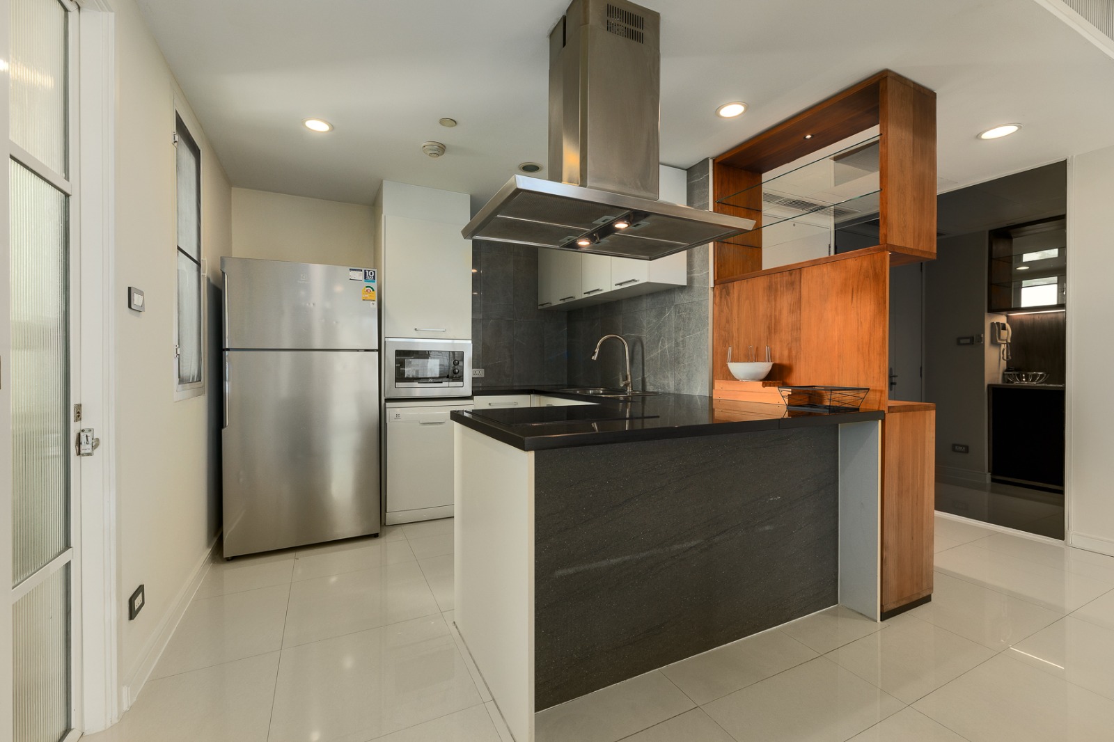 3-Bed 3-Bath 132.02 sqm Condo at Fullerton Sukhumvit – THB 21.9M – Near BTS Ekkamai & Thong Lo – Freehold with Foreign Quota