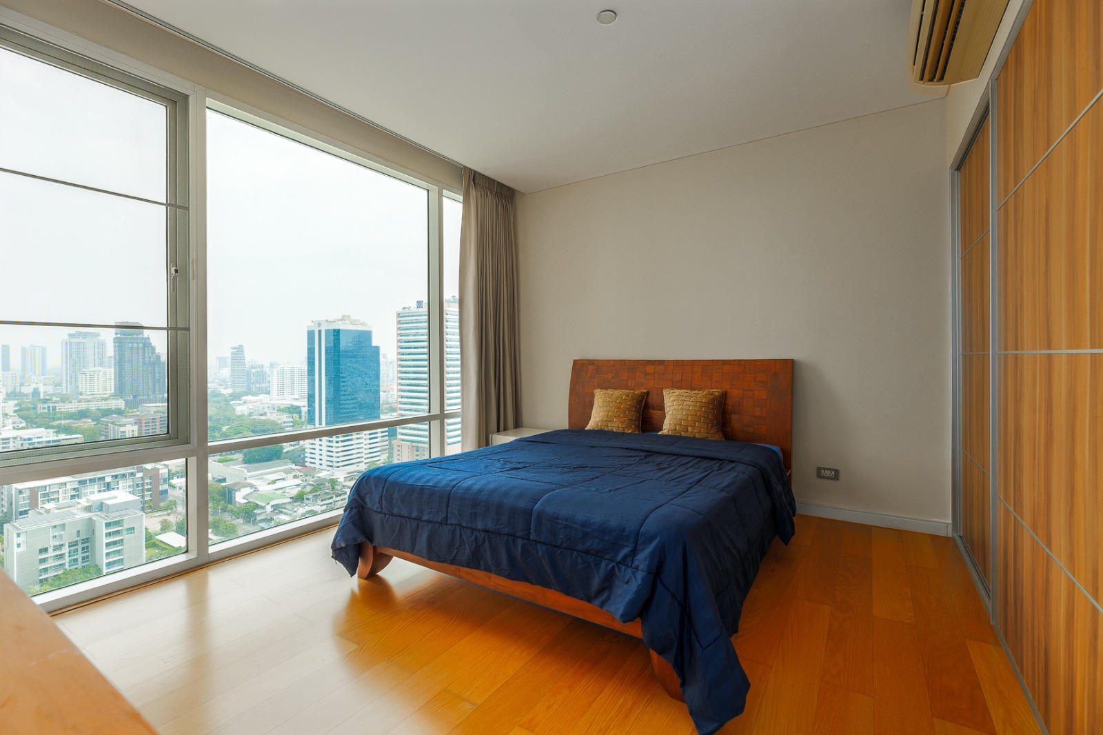 3-Bed 3-Bath 132.02 sqm Condo at Fullerton Sukhumvit – THB 21.9M – Near BTS Ekkamai & Thong Lo – Freehold with Foreign Quota