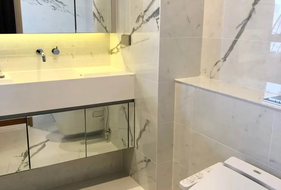 3-Bedroom, 2-Bathroom Condo for Rent, 117 SQM at Siamese Exclusive 31, 90,000 THB/Month, Near Phrom Phong BTS, Sukhumvit – Luxury Living in Bangkok