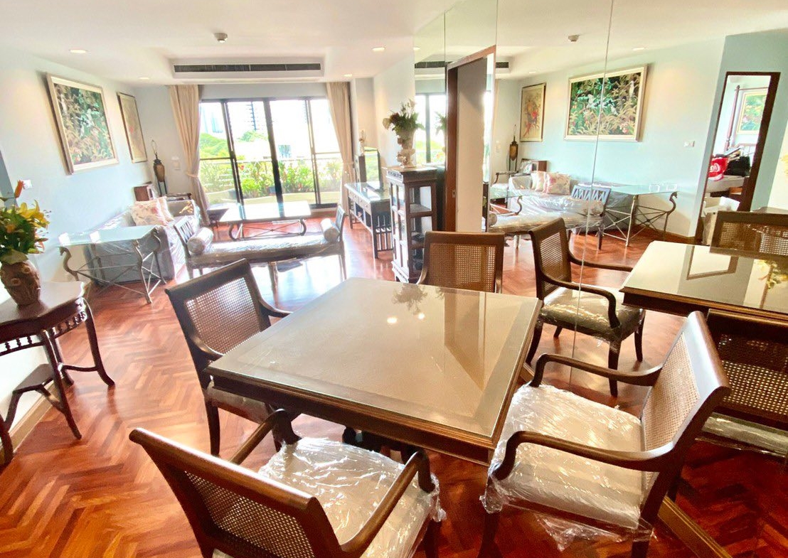 2-Bed 2-Bath 118.2 sqm Condo for Rent 60K THB at Supreme Ville, Near Chong Nonsi BTS
