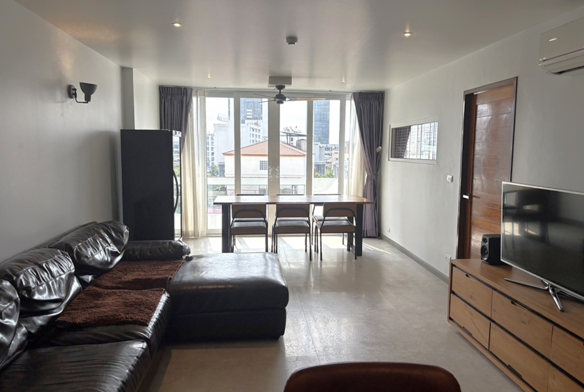2-Bed 2-Bath 96 sqm JC Tower Condo Near BTS Thong Lo – For Sale 6.9M THB
