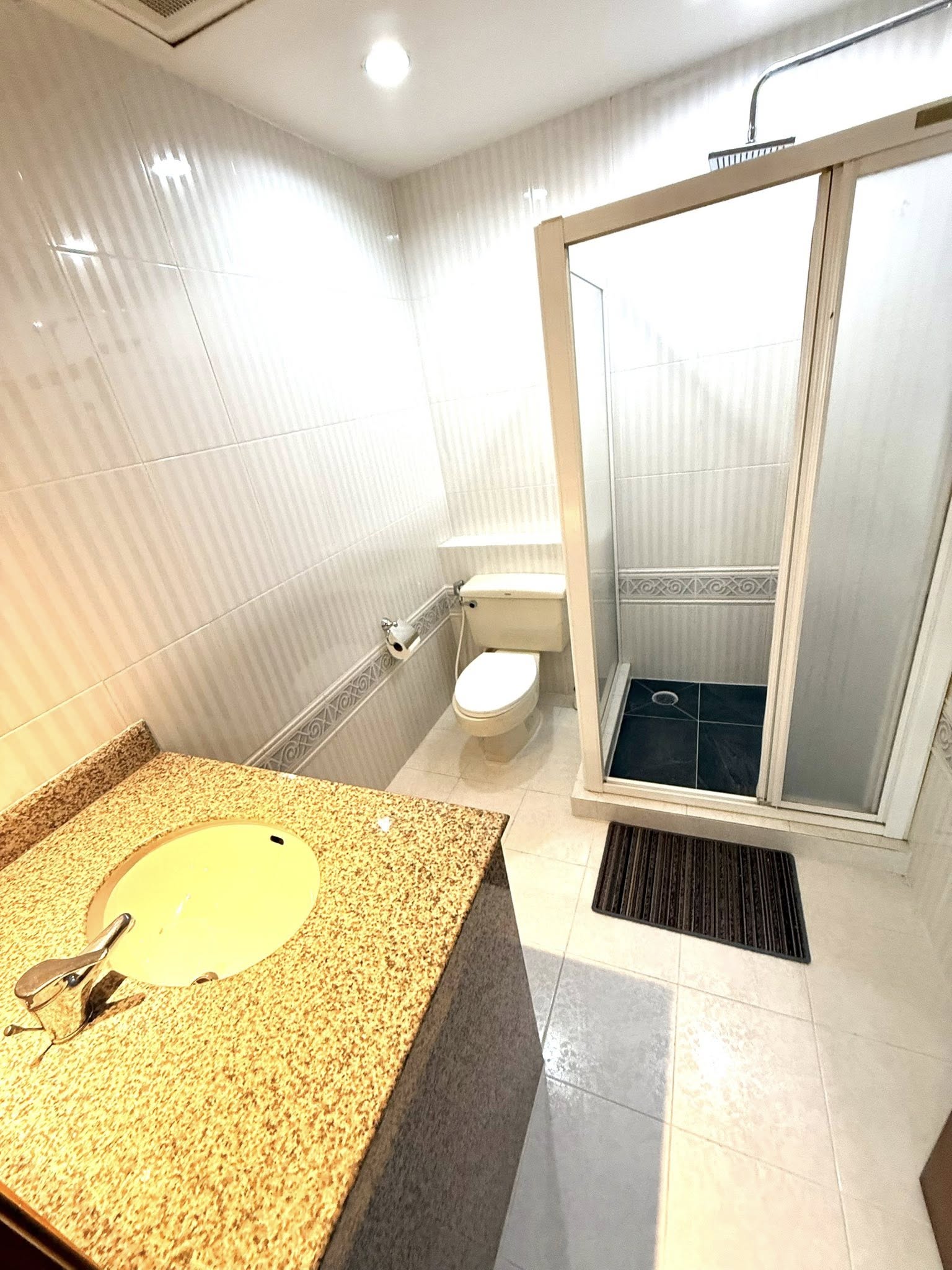 2-Bed 2-Bath 118.2 sqm Condo for Rent 60K THB at Supreme Ville, Near Chong Nonsi BTS