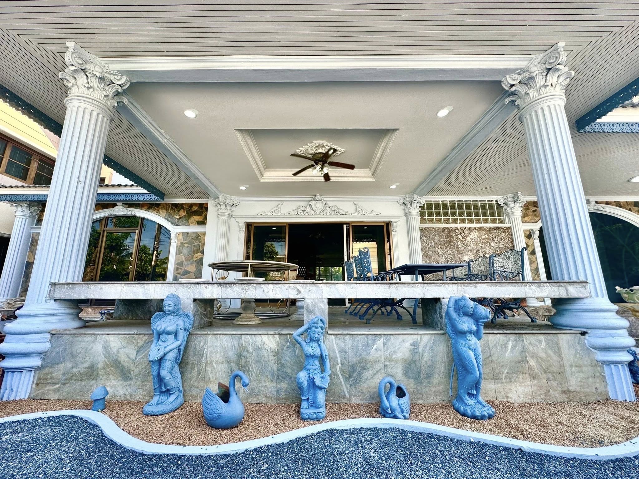 7-Bed 5-Bath 900 sqm House for Rent 90K THB at Borommaratchachonnani, Near BTS Bang Wa