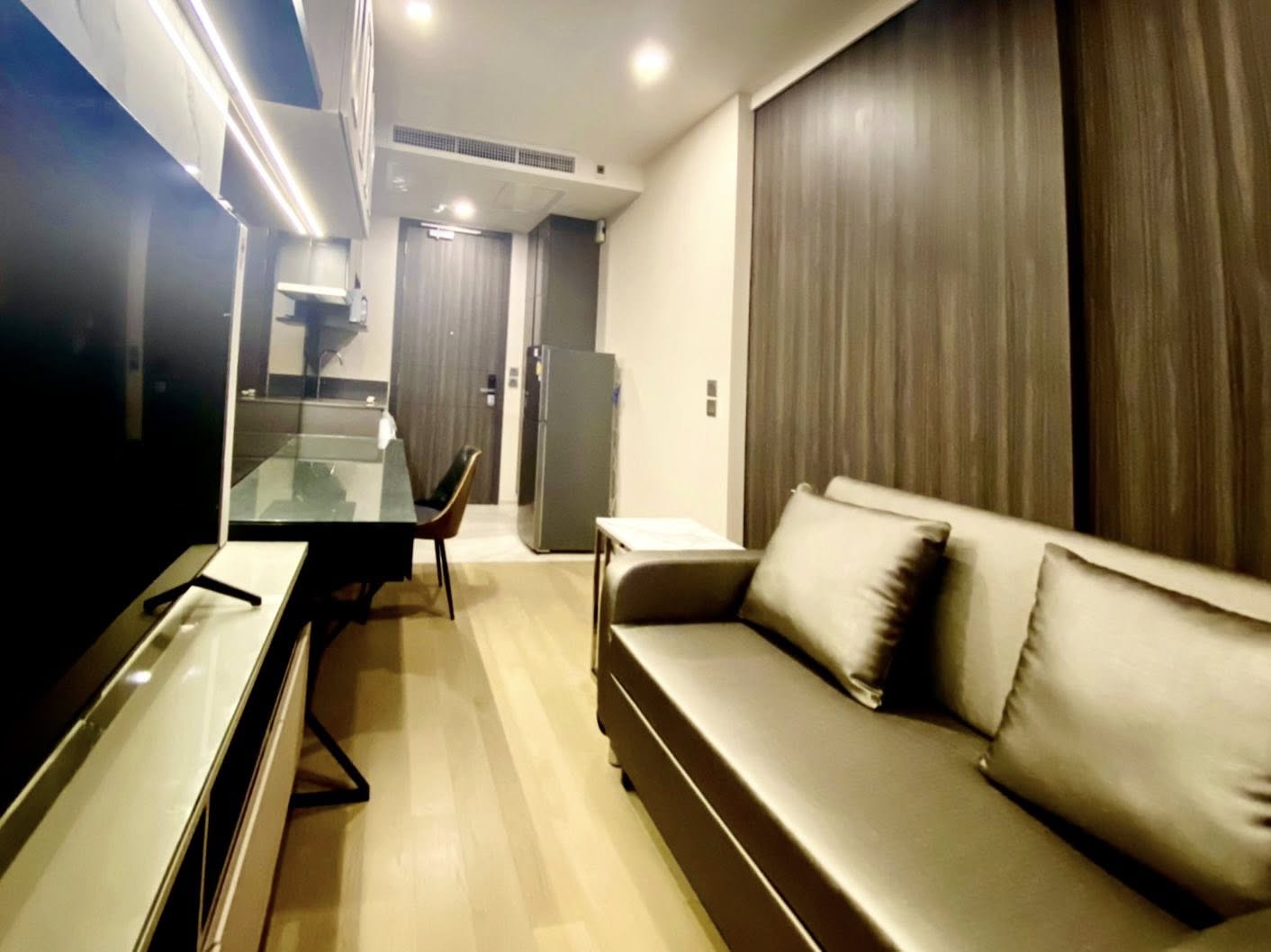 1-Bed, 1-Bath, 35 sqm, Ashton Asoke Condo, for Rent, 35K THB, Next to Sukhumvit MRT