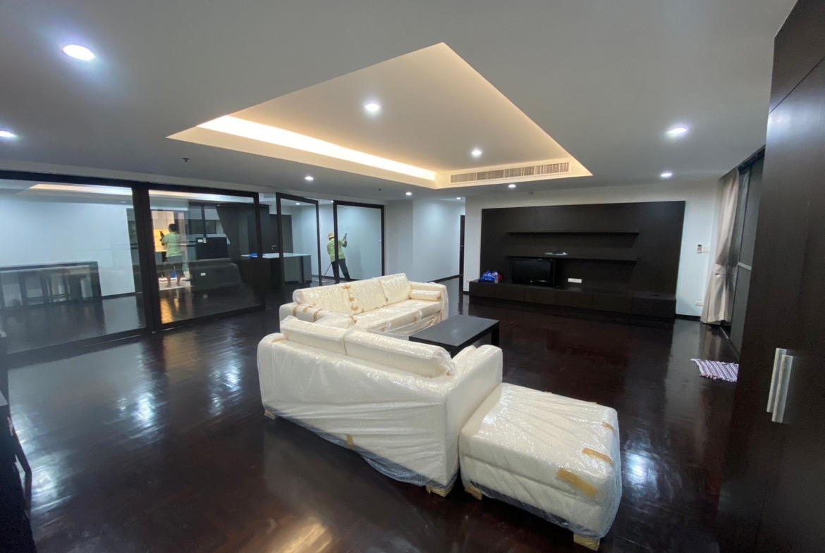 3-Bed 3-Bath 256 sqm Century Heights Condo Near BTS Asoke MRT Sukhumvit for Rent 65K THB