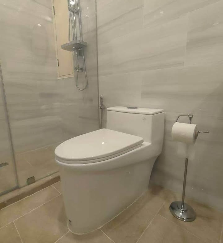 2-Bed 2-Bath 98 sqm Condo at Somkid Place Near BTS Chidlom for Rent 40,000 THB