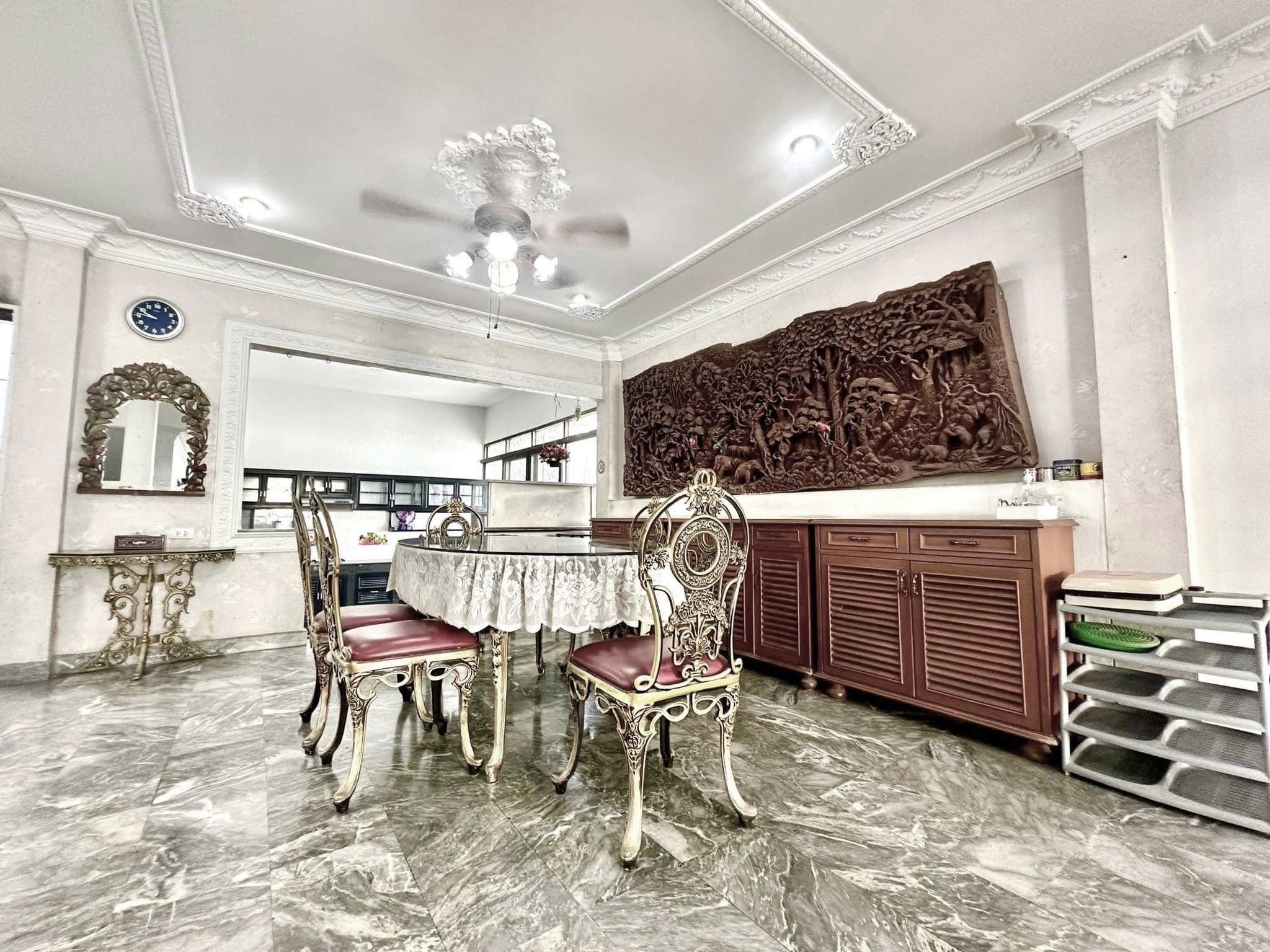 7-Bed 5-Bath 900 sqm House for Rent 90K THB at Borommaratchachonnani, Near BTS Bang Wa