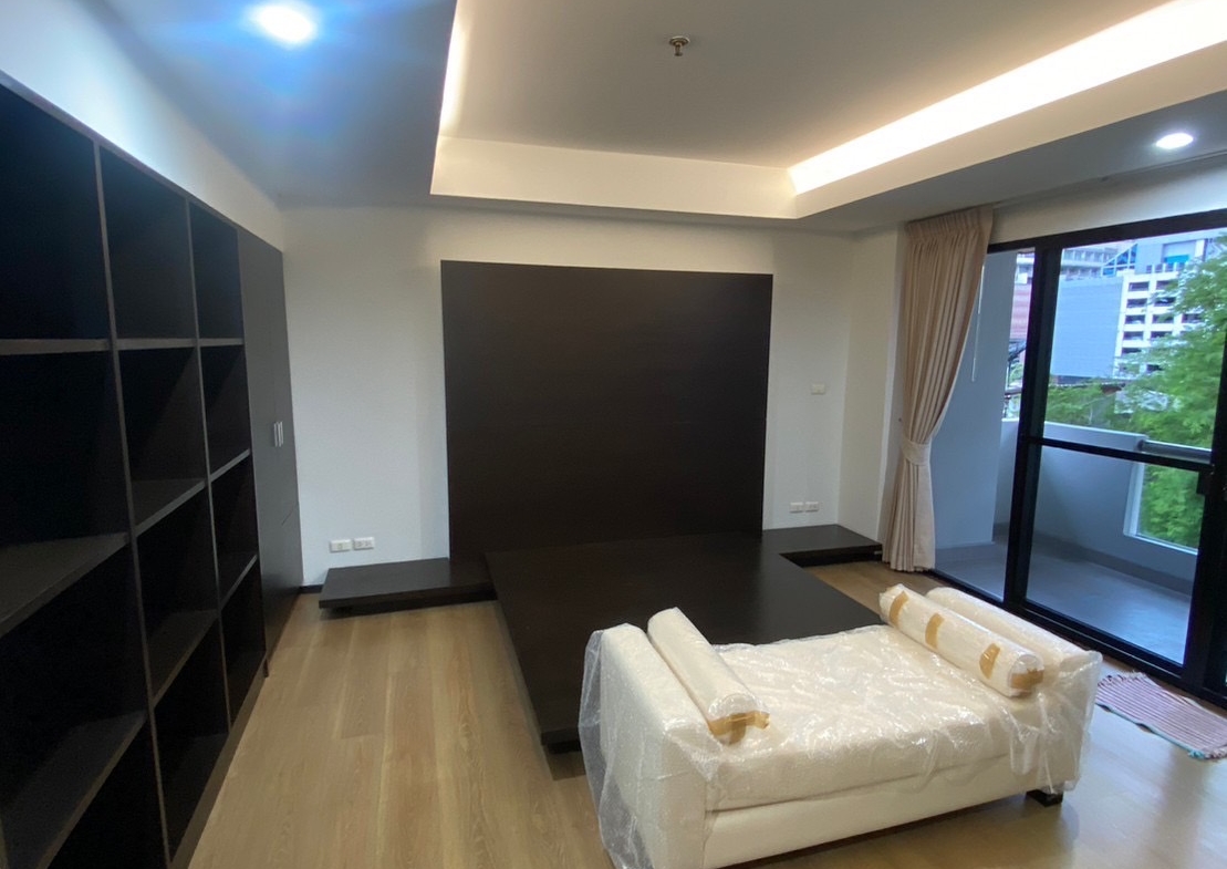 3-Bed 3-Bath 256 sqm Century Heights Condo Near BTS Asoke MRT Sukhumvit for Rent 65K THB