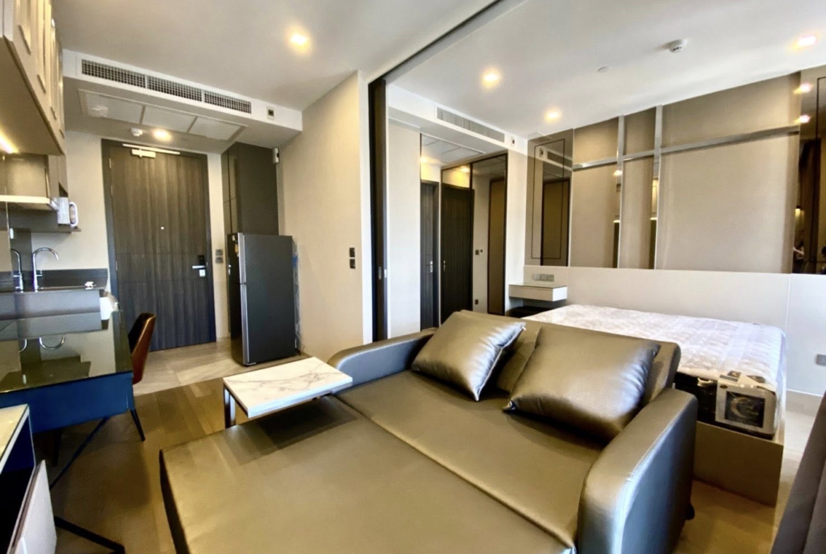 1-Bed, 1-Bath, 35 sqm, Ashton Asoke Condo, for Rent, 35K THB, Next to Sukhumvit MRT